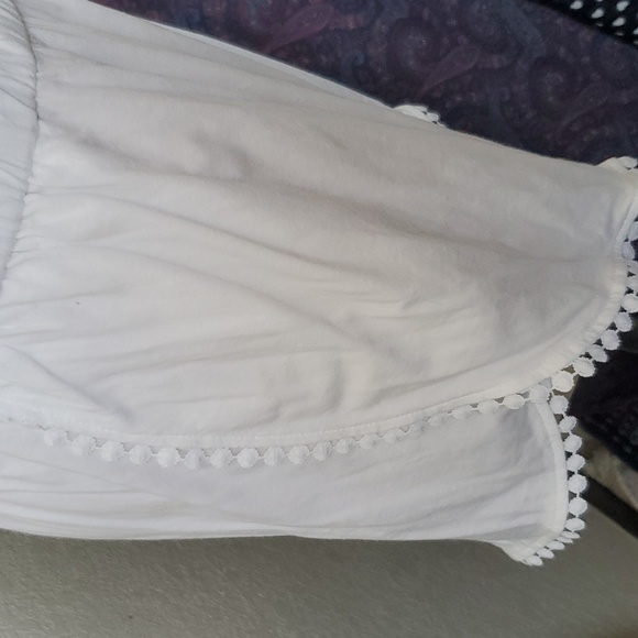 Romper NWOT with ruffle and trim. Topshop - Picture 3 of 8